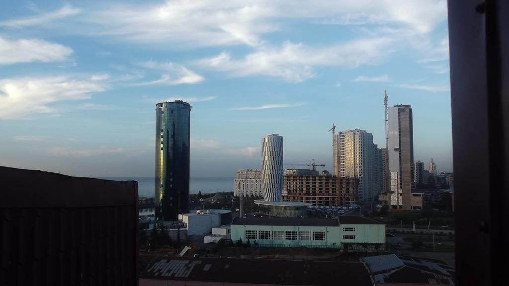 Big Flat In Batumi Apartment Bagian luar foto